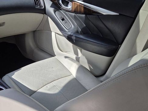 Used 2014 INFINITI Q50 Premium w/ Technology Package image 19