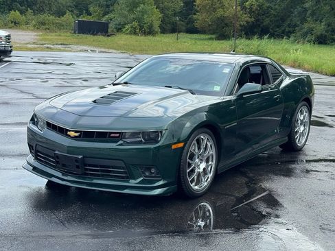 Used 2015 Chevrolet Camaro SS w/ Green Flash Special Edition RWD image 3