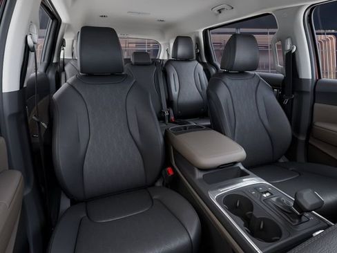 New 2026 Kia Carnival FWD image 15