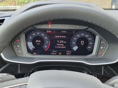 New 2025 Audi Q3 2.0T Premium image 26
