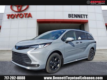 New 2025 Toyota Sienna XLE Woodland Edition