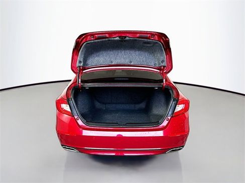 Used 2018 Honda Accord Touring image 28