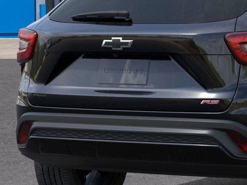 New 2026 Chevrolet Trax RS w/ Sunroof Package FWD image 14