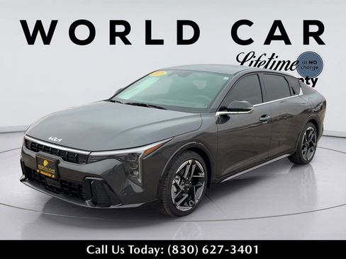 New 2025 Kia K4 GT-Line image 7