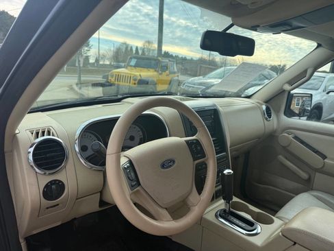 Used 2007 Ford Explorer Sport Trac Limited image 13