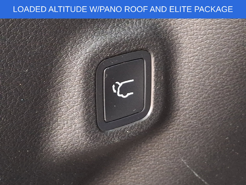 Used 2023 Jeep Compass High Altitude AWD/4WD image 31