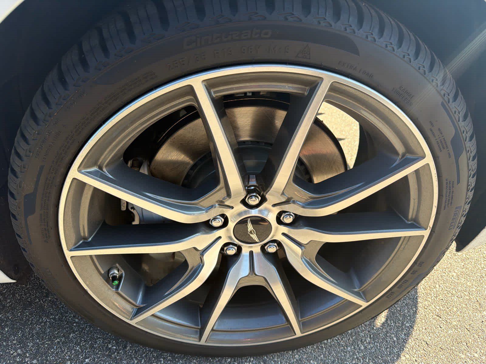 Used 2025 Genesis G70 2.5T AWD/4WD image 10