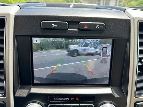 Used 2018 Ford F150 Lariat w/ Equipment Group 502A Luxury AWD/4WD image 25