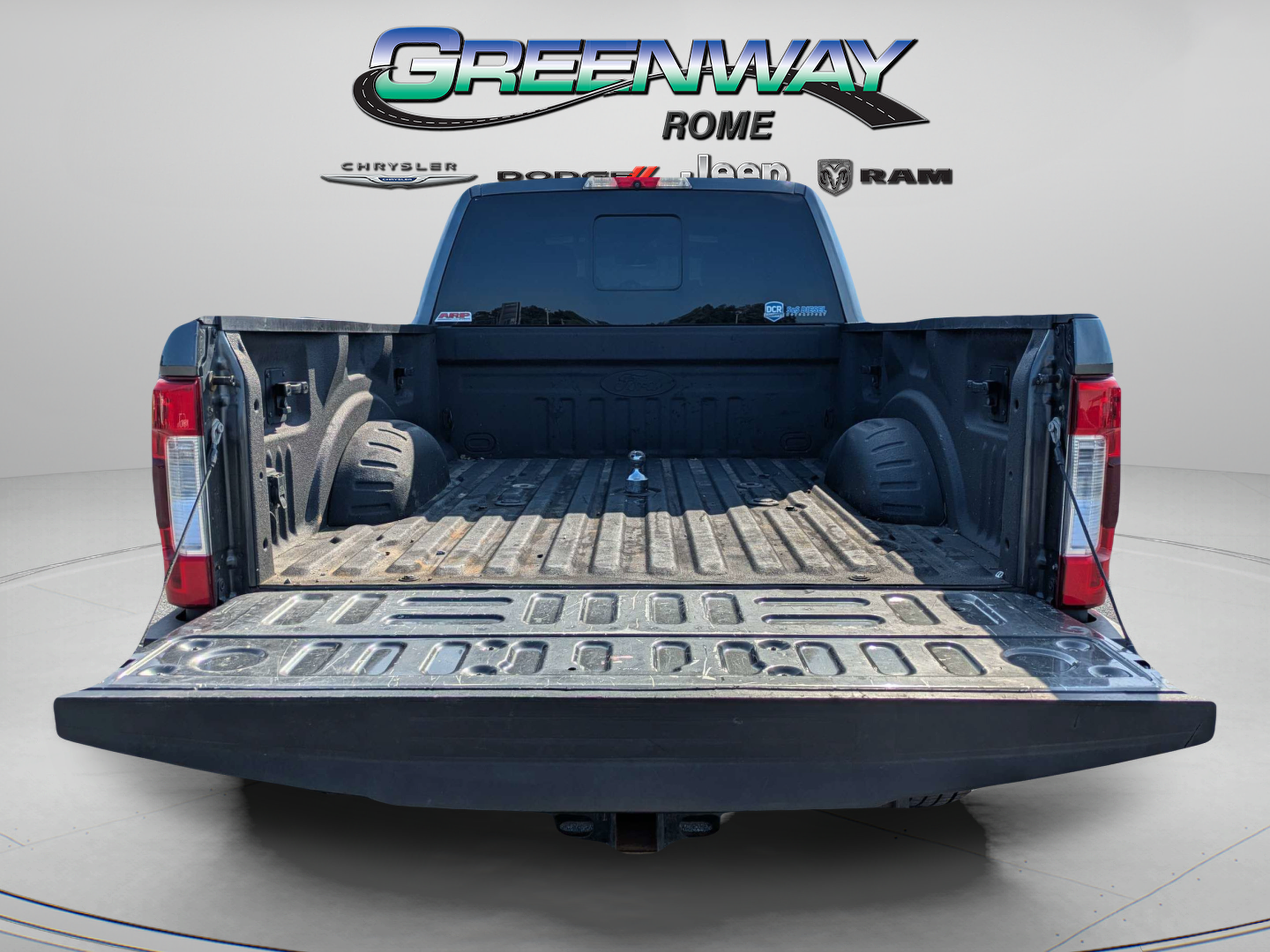Used 2017 Ford F350 Lariat w/ Tow Technology Bundle AWD/4WD image 9