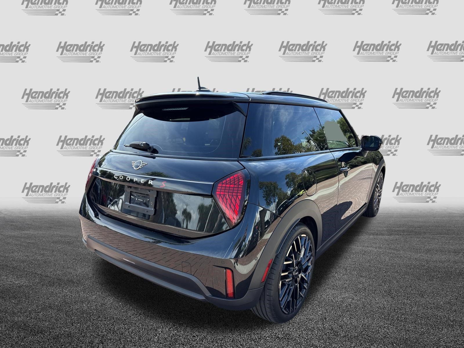 Used 2025 MINI Cooper S FWD image 10