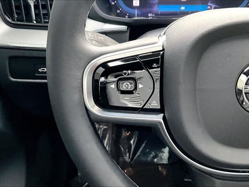 Used 2024 Volvo XC60 T8 Ultimate image 23