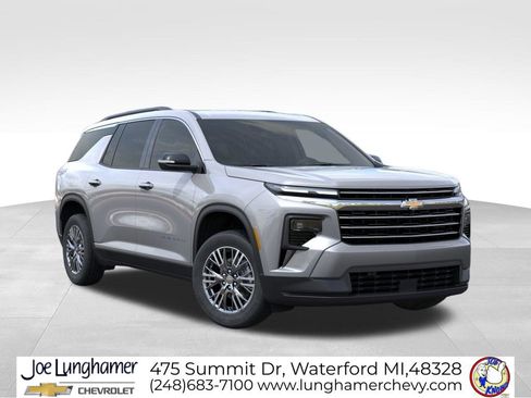 New 2026 Chevrolet Traverse LT w/ LPO, Floor Liner Package FWD image 7