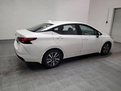 Used 2020 Nissan Versa SV FWD image 10