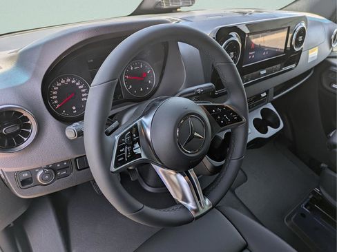 New 2025 Mercedes-Benz Sprinter 2500 image 4