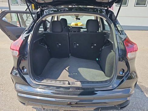 Used 2023 Nissan Kicks S image 20