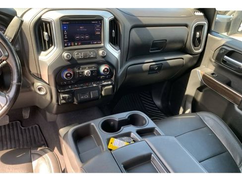 Used 2020 Chevrolet Silverado 2500 LT w/ All Star Edition AWD/4WD image 3