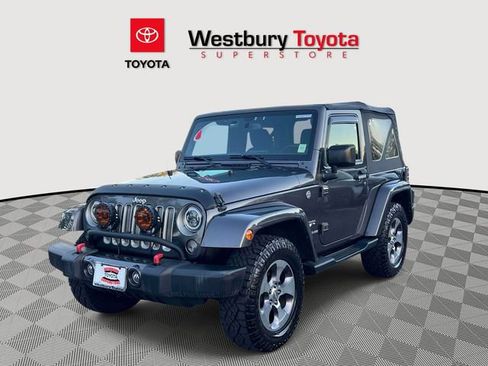 Used 2016 Jeep Wrangler Sahara w/ Connectivity Group AWD/4WD image 5