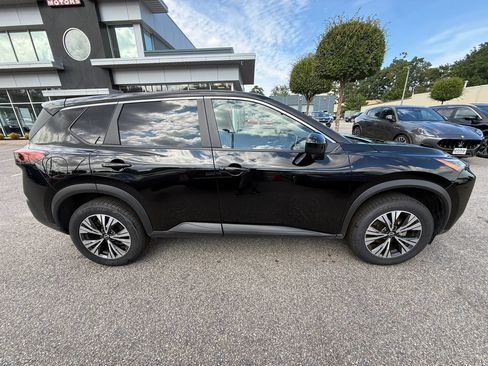 Used 2023 Nissan Rogue SV AWD/4WD image 8