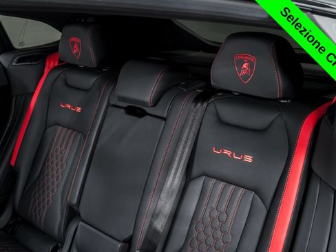 Used 2023 Lamborghini Urus Performante AWD/4WD image 33