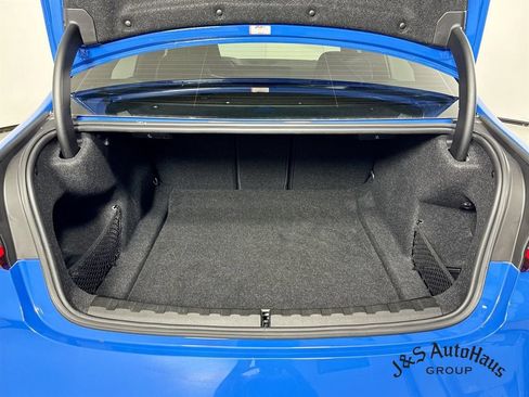 Used 2021 BMW M3 w/ M Carbon Exterior Package RWD image 34