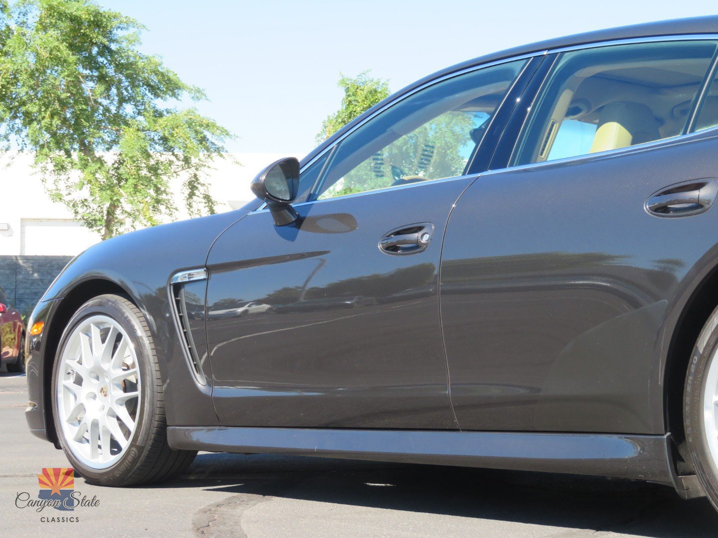 Used 2010 Porsche Panamera S RWD image 19