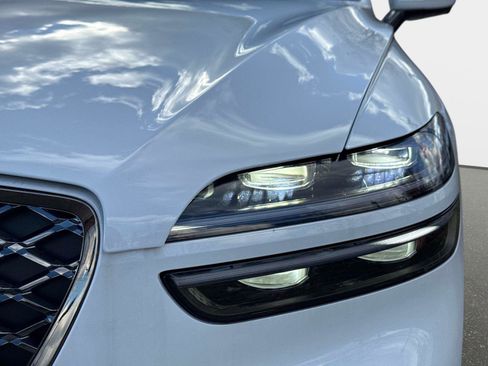 Used 2025 Genesis GV70 3.5T Sport w/ Sport Advanced Package image 10