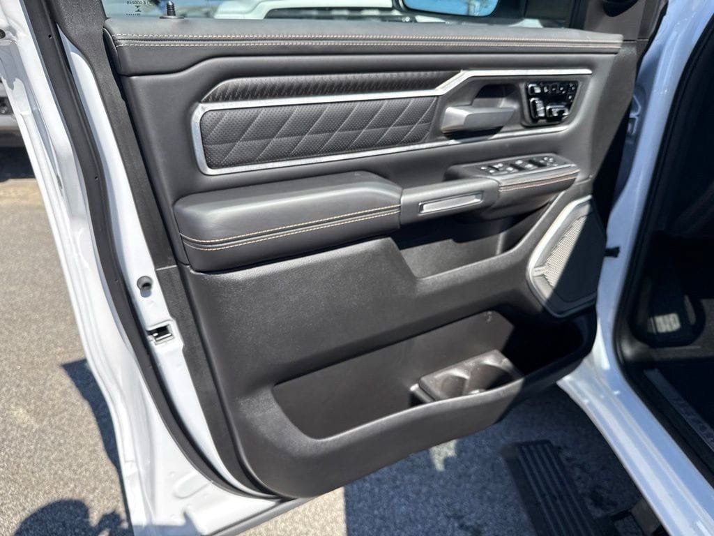 New 2027 RAM 1500 Tungsten w/ Trailer Tow Group AWD/4WD image 18