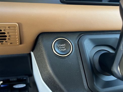 Used 2023 Land Rover Defender 110 X-Dynamic SE image 20