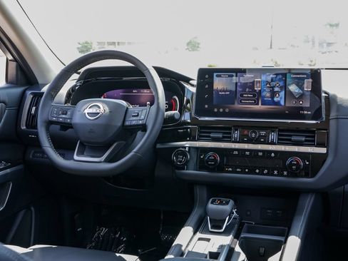 New 2026 Nissan Pathfinder SL FWD image 23