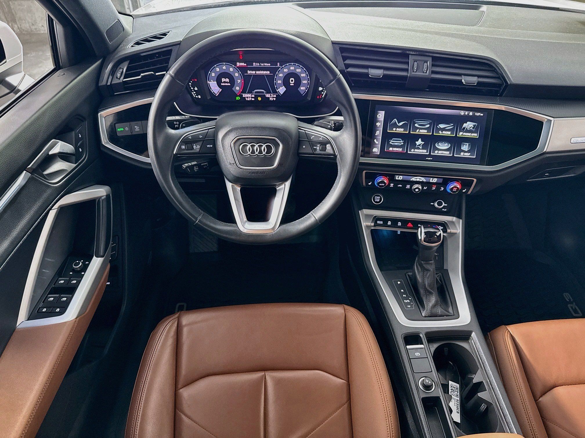 Used 2023 Audi Q3 2.0T Premium Plus w/ Premium Plus Package AWD/4WD image 23