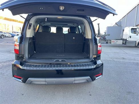 Used 2023 Nissan Armada SL image 12