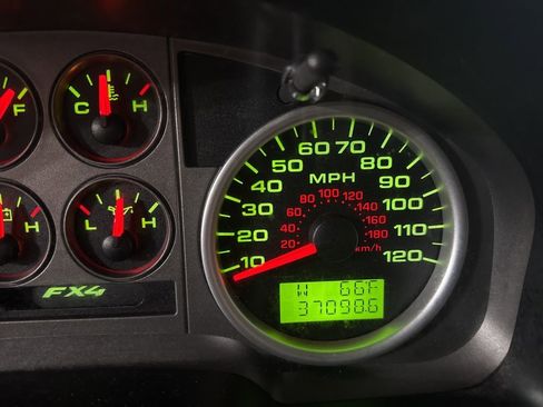 Used 2006 Ford F150 FX4 image 3