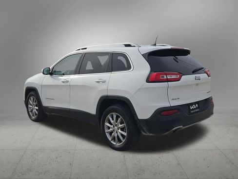 Used 2018 Jeep Cherokee Limited image 4