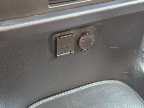 Used 2020 Toyota Sienna XLE Premium AWD/4WD image 17
