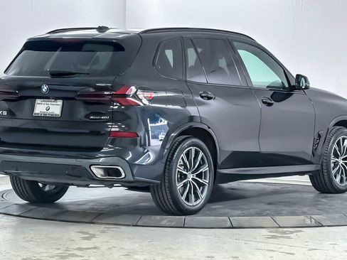 Used 2024 BMW X5 xDrive40i w/ M Sport Package AWD/4WD image 2