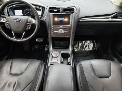 Used 2017 Ford Fusion Titanium AWD/4WD image 14