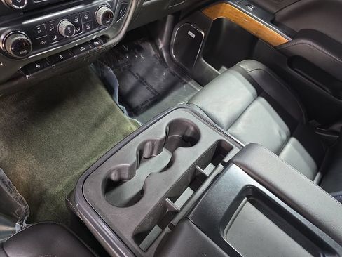 Used 2019 Chevrolet Silverado 2500 LTZ w/ LTZ Plus Package AWD/4WD image 24