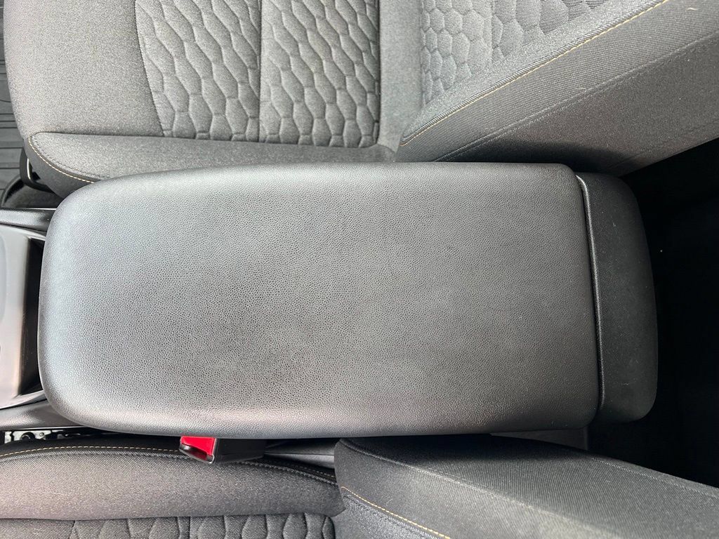Used 2020 Chevrolet Equinox LT AWD/4WD image 30