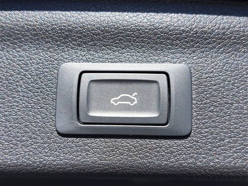 Used 2022 Audi Q3 2.0T Premium w/ Convenience Package image 13