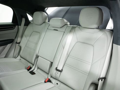 Certified 2023 Porsche Cayenne GTS image 30