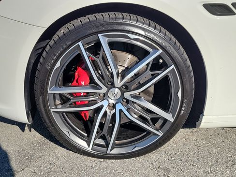 Used 2021 Maserati Quattroporte S GranLusso image 30