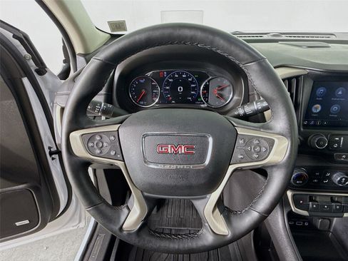 Used 2024 GMC Terrain Denali w/ Denali Premium Package image 13