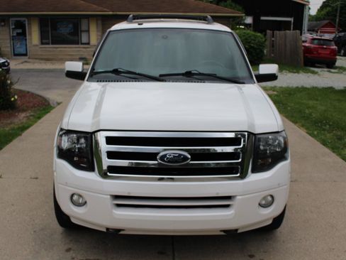 Used 2014 Ford Expedition Limited w/ Equipment Group 301A AWD/4WD image 4