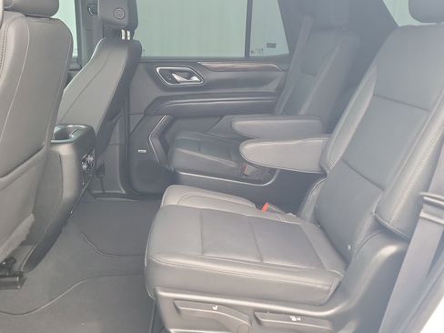 Used 2022 Chevrolet Tahoe LT w/ Luxury Package AWD/4WD image 29