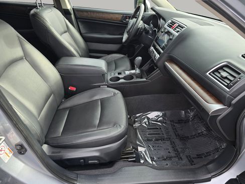 Used 2015 Subaru Outback 3.6R Limited image 24