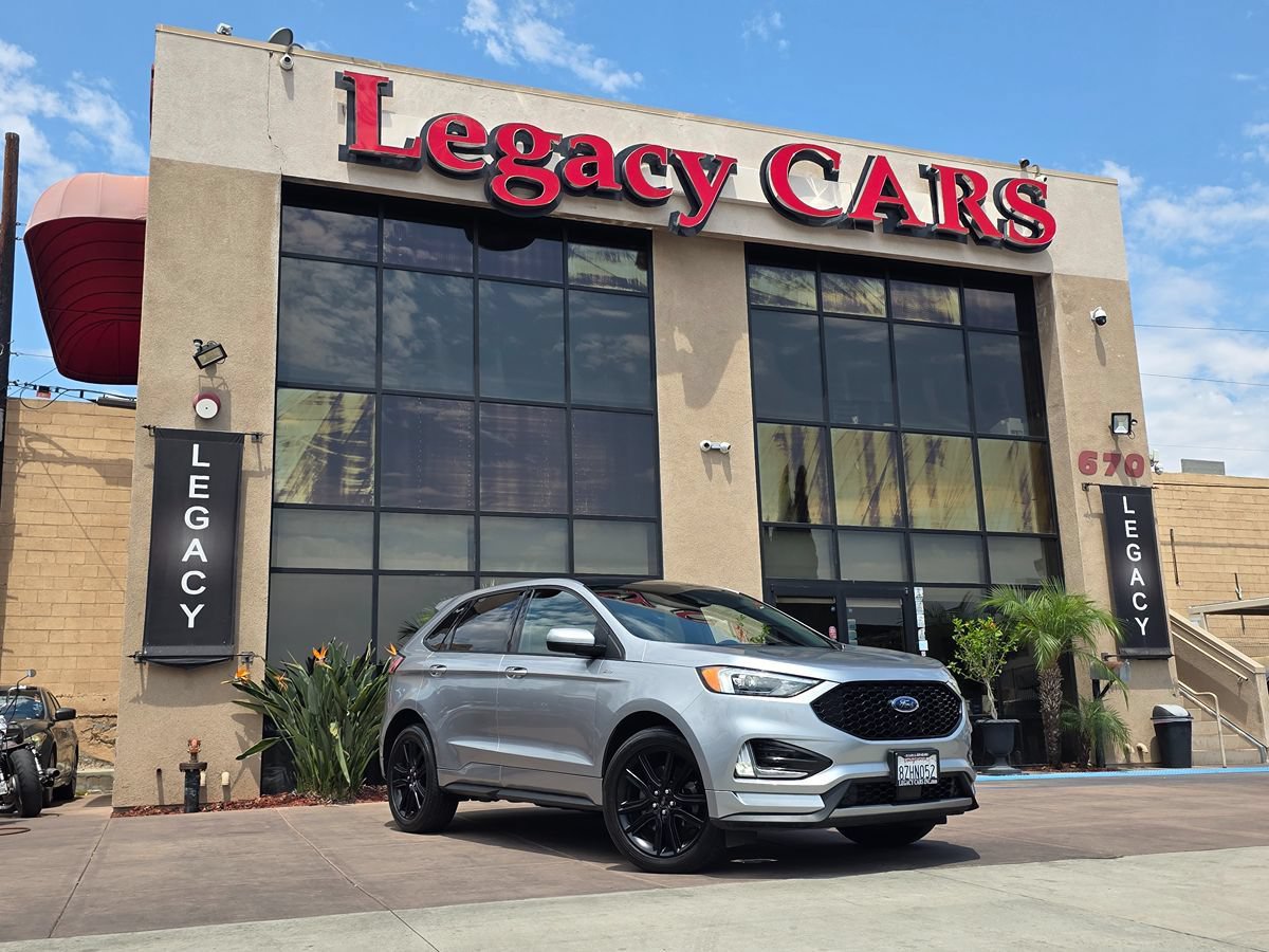 Used 2021 Ford Edge ST-Line w/ Class II Trailer Tow Package AWD/4WD image 2