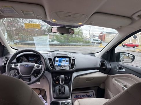 Used 2016 Ford Escape SE w/ Equipment Group 201A image 15