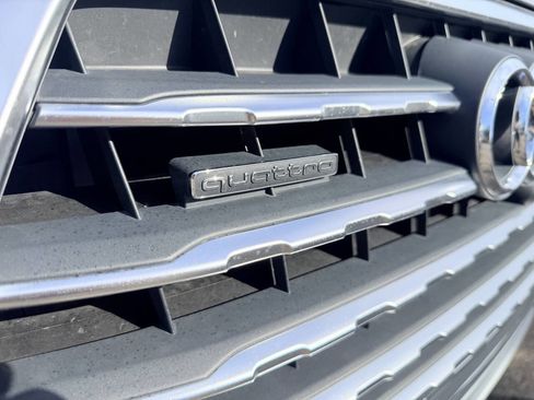 Used 2017 Audi Q7 3.0T Premium Plus image 3