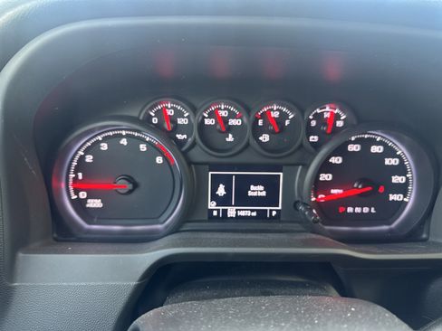 Used 2025 Chevrolet Silverado 2500 Custom w/ Custom Value Package image 18