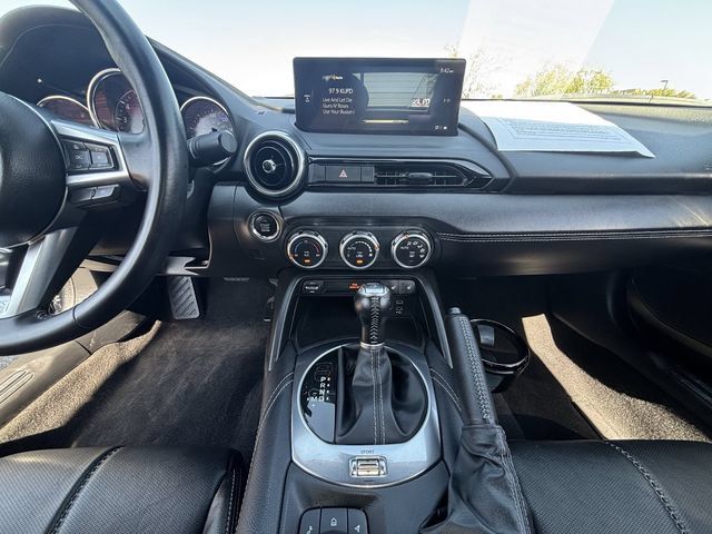Used 2025 MAZDA MX-5 Miata RF Grand Touring RWD image 19